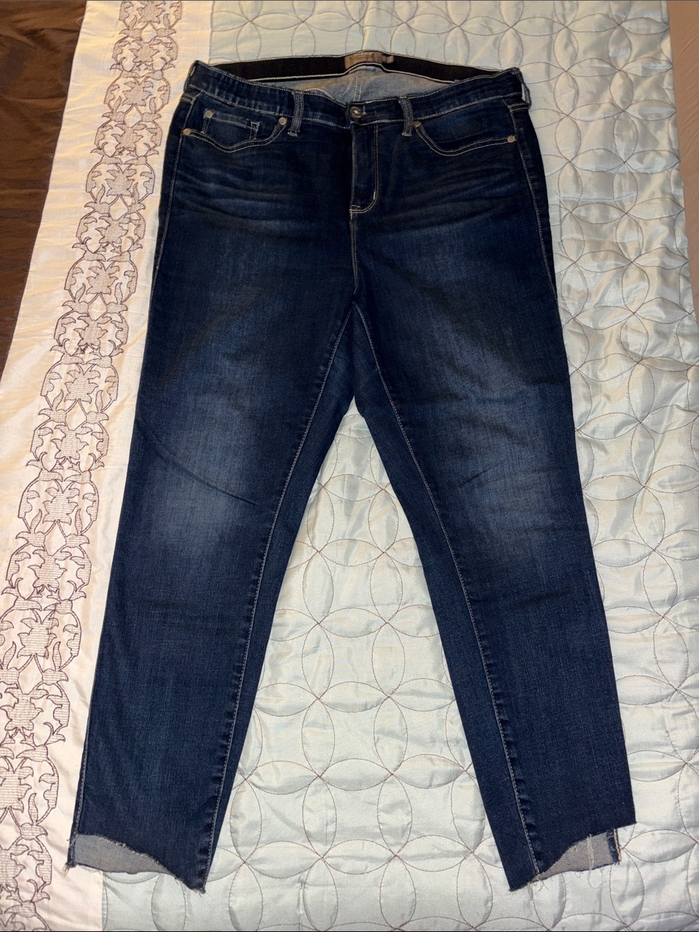 torrid Dark Blue Ankle Crop Skinny Jeans
